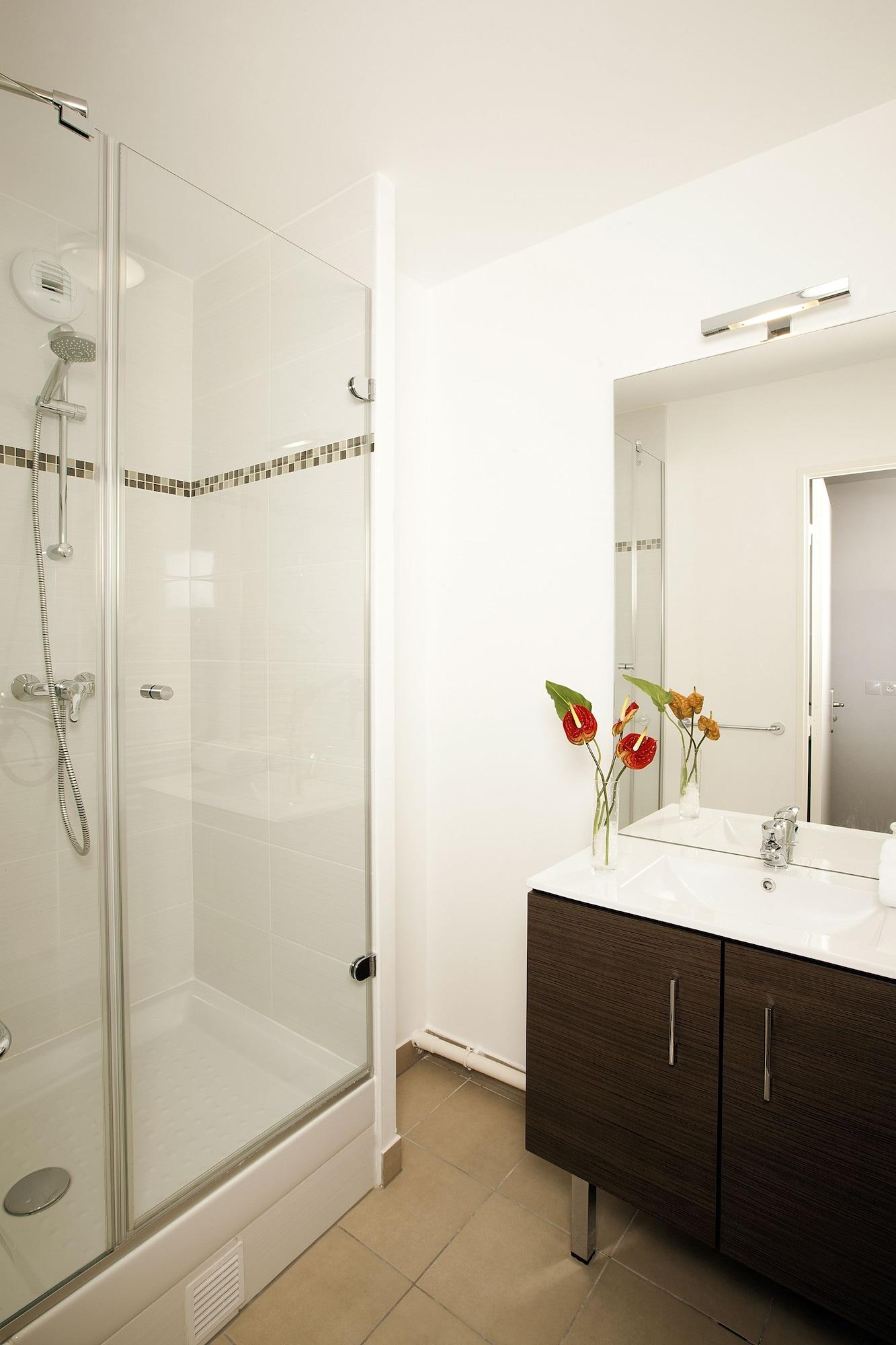 Residhome Paris-Гианкур Екстериор снимка