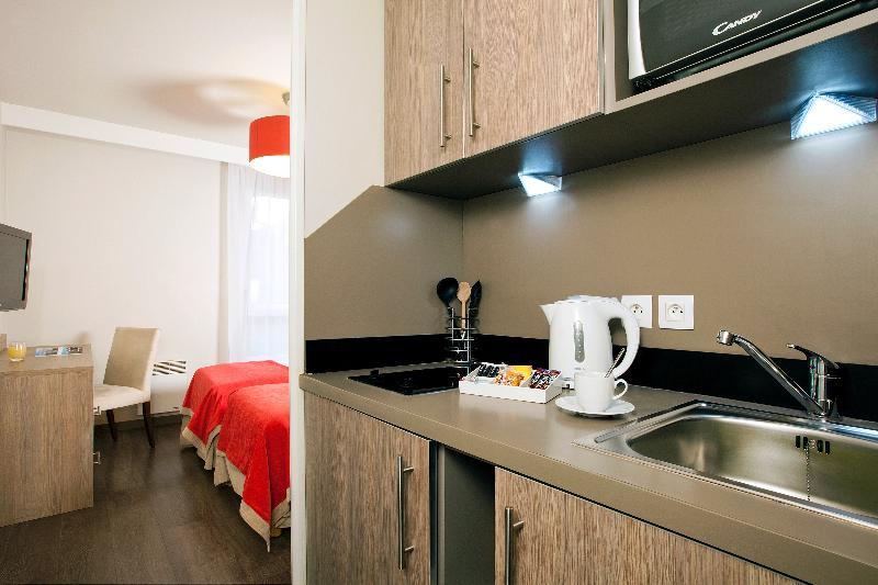 Residhome Paris-Гианкур Екстериор снимка